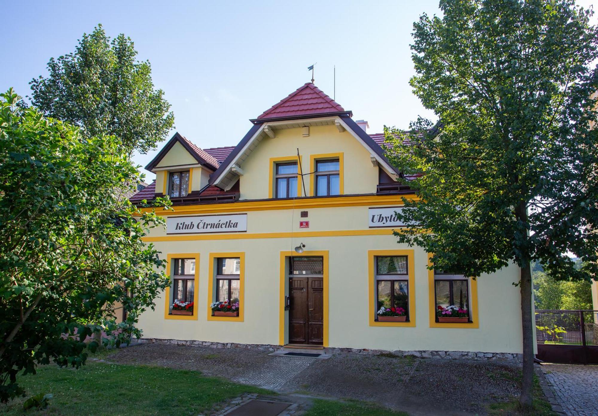 Penzion Ctrnactka Rataje nad Sazavou Exterior photo